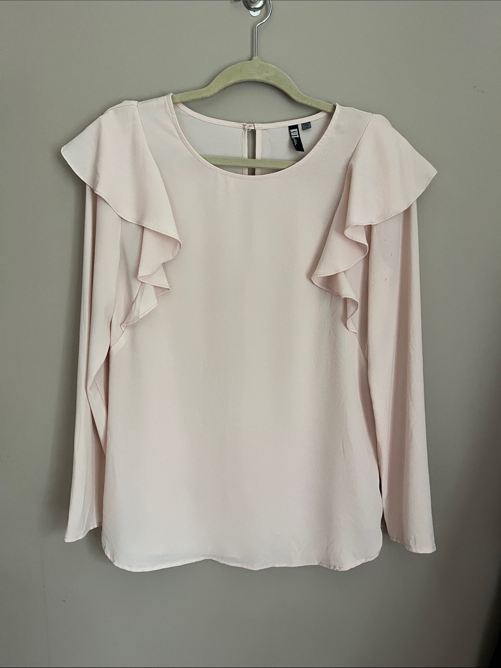 KUT from the Kloth light pink ruffle tiered blouse size small